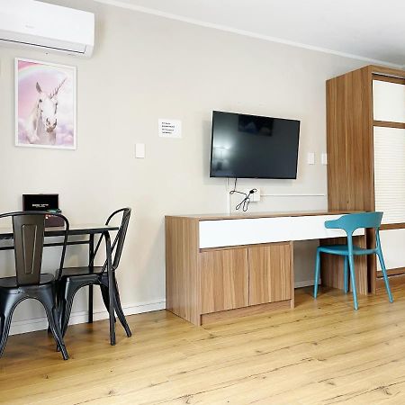 Pupuke Manor Motel Оукланд Екстериор снимка